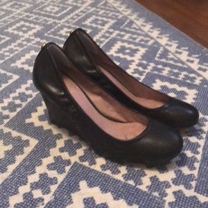 Vince Camuto Leather Heels